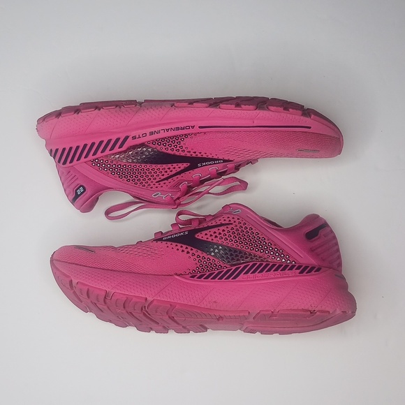 Brooks Women's Adrenaline GTS 22 Triple Pink Running Shoes - Picture 4 of 9
